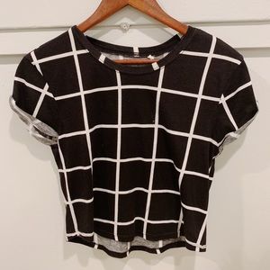 Black and white PacSun crewneck